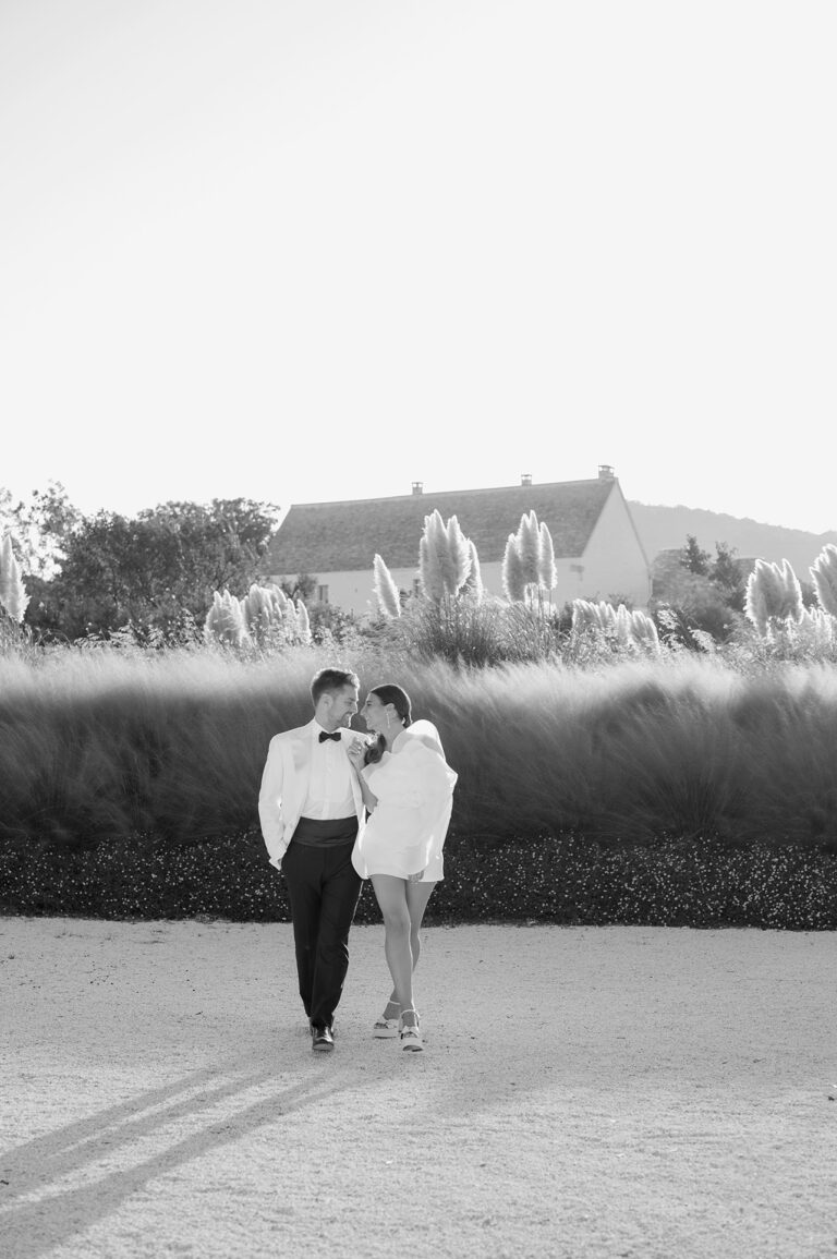 elegant wedding couple in puglia