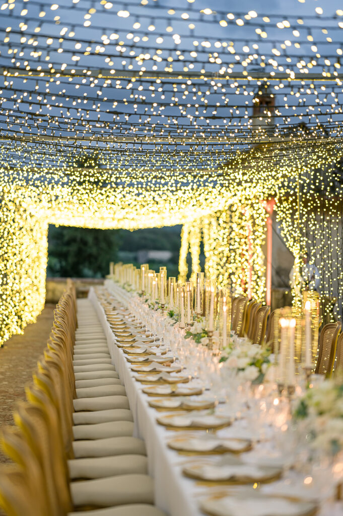 table setting in villa medicea di lilliano