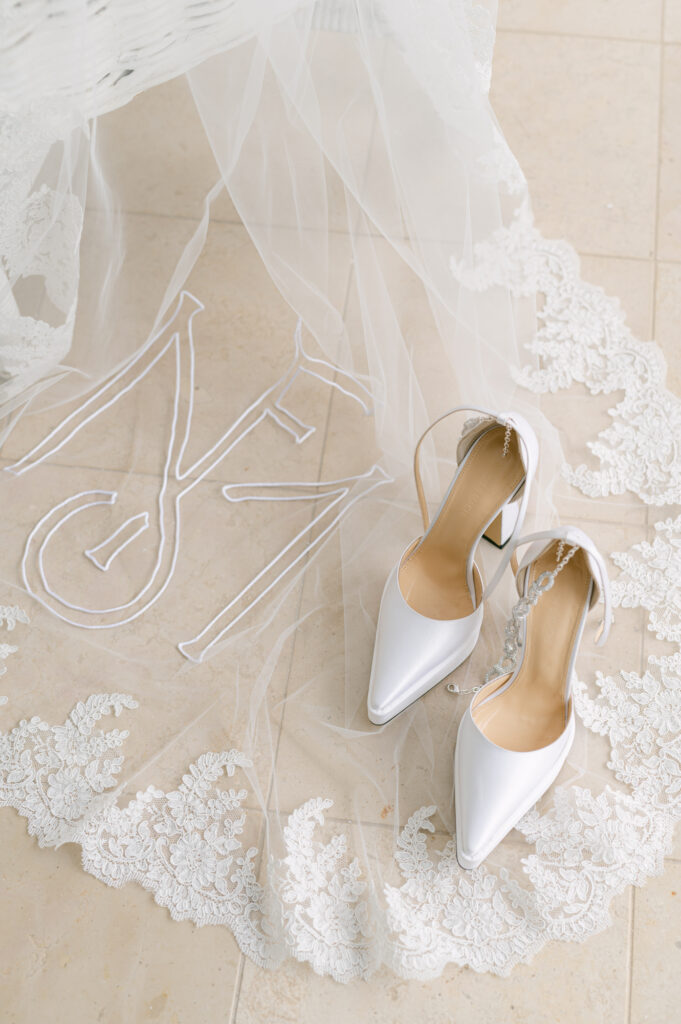 velo sposa personalizzato ricamato con iniziali