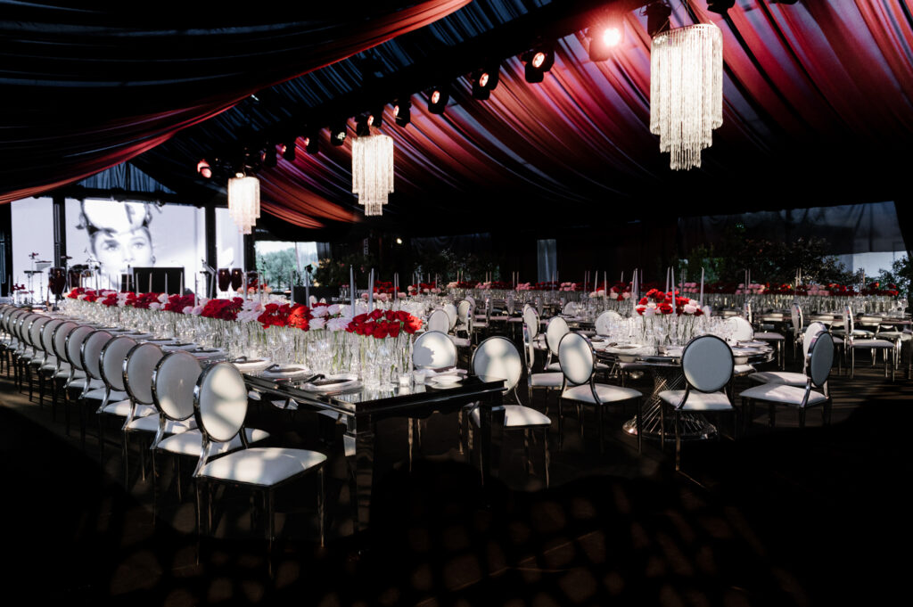 allestimento pazzesco matrimonio in Italia fotografato da le velo fotografia